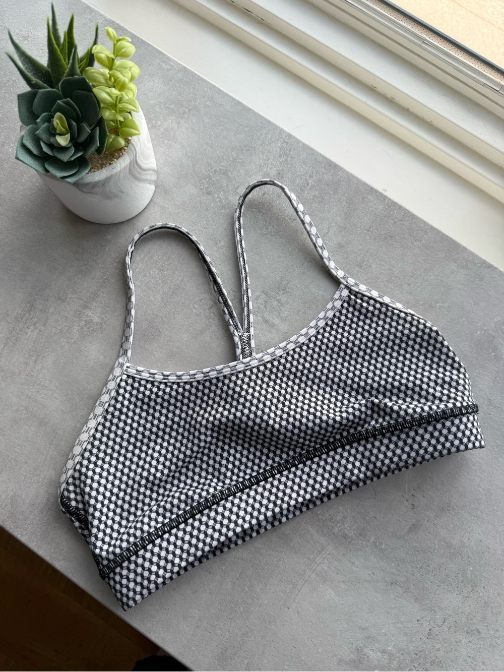 lululemon athletica Black & White Patterned Strappy Sports Bra